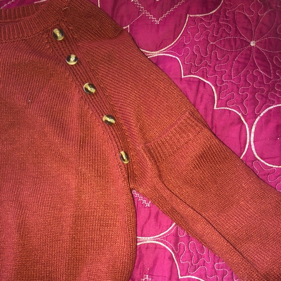 Sweater! - Picture 3 of 4